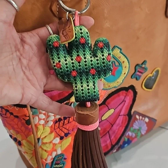 Beautiful Consuela All Lether - Picture 6 of 9